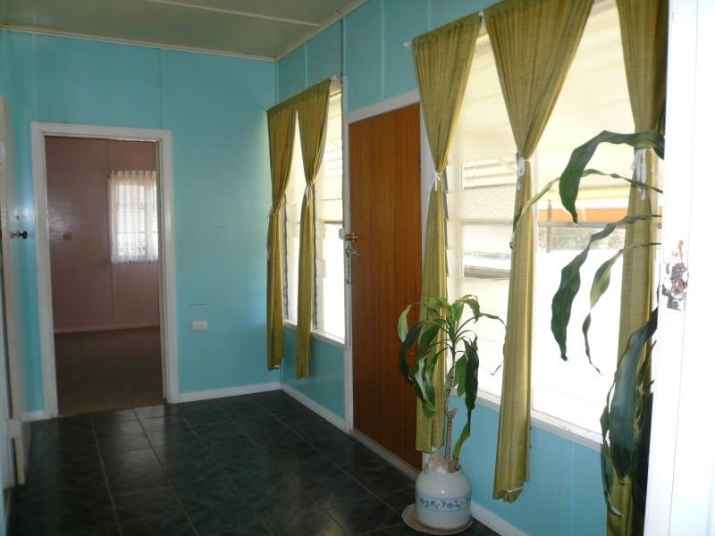 4 ADAMS STREET, Tara QLD 4421