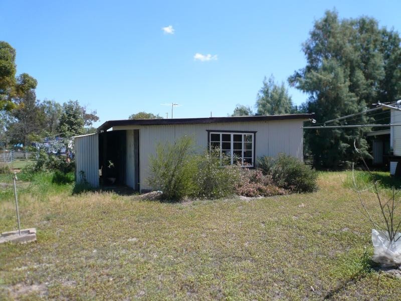 4 ADAMS STREET, Tara QLD 4421