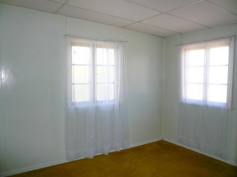 4 ADAMS STREET, Tara QLD 4421