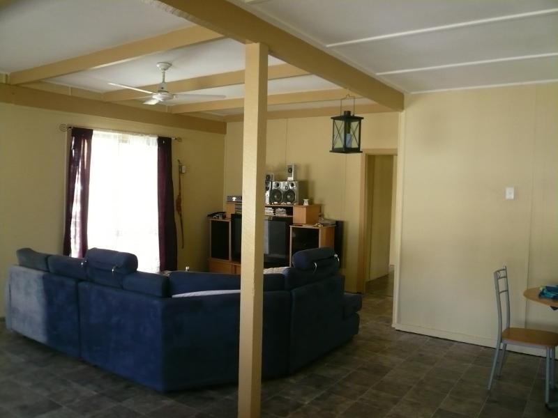 18 BILTON STREET, Tara QLD 4421