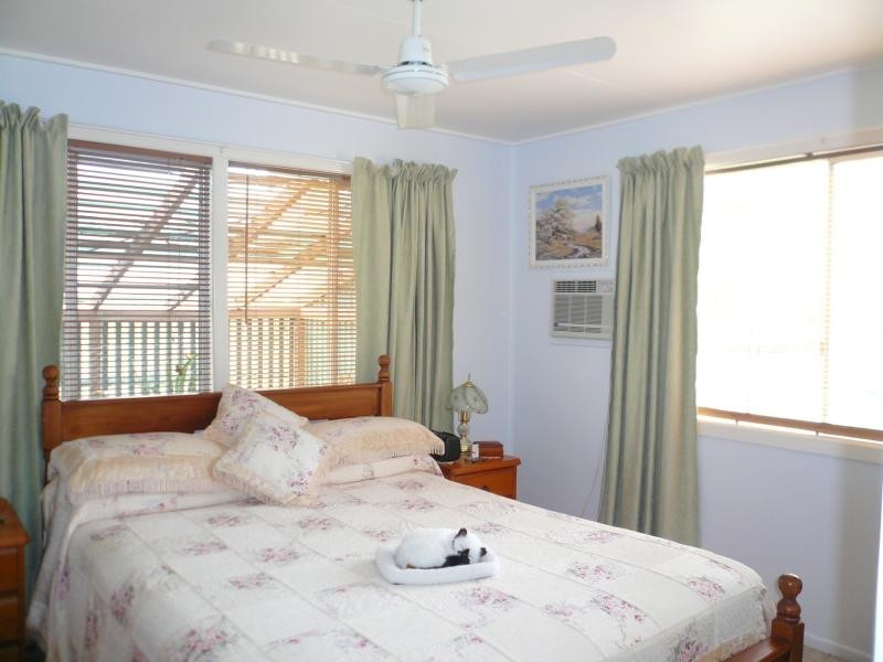 2 PORTER STREET, Tara QLD 4421