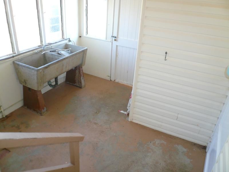 5 BINNIE STREET, Tara QLD 4421