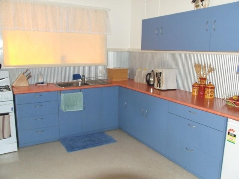 9 Mary St, Bollon QLD 4488