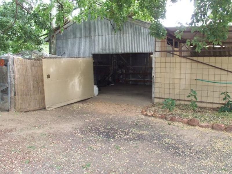 9 Mary St, Bollon QLD 4488