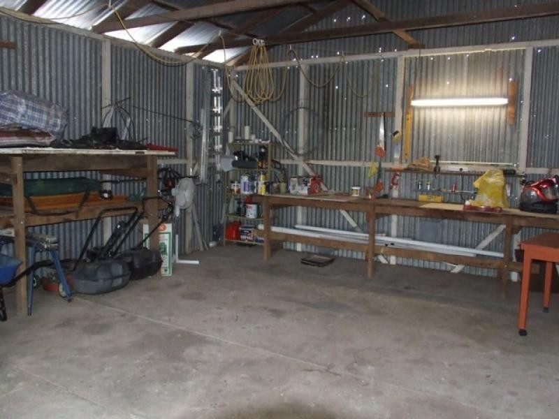 9 Mary St, Bollon QLD 4488