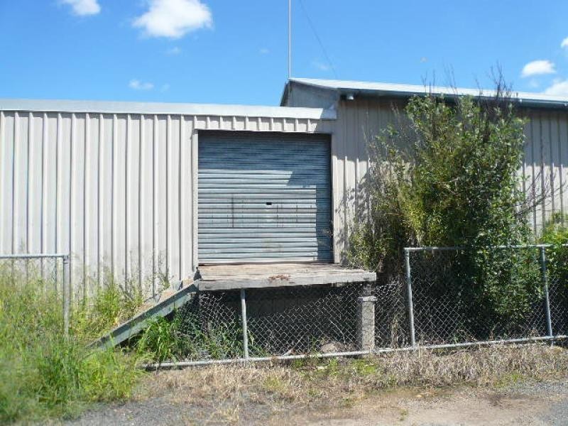 15 FRY STREET, Tara QLD 4421