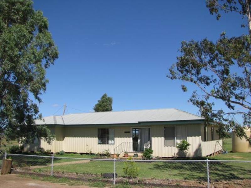 ORIENT, 5372 ACRES QUALITY GRAZING, Miles QLD 4415