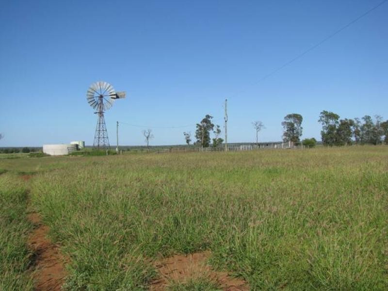 ORIENT, 5372 ACRES QUALITY GRAZING, Miles QLD 4415