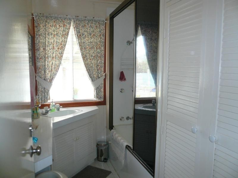 2 PORTER STREET, Tara QLD 4421