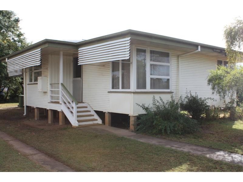 7 Anne Street, St George QLD 4487