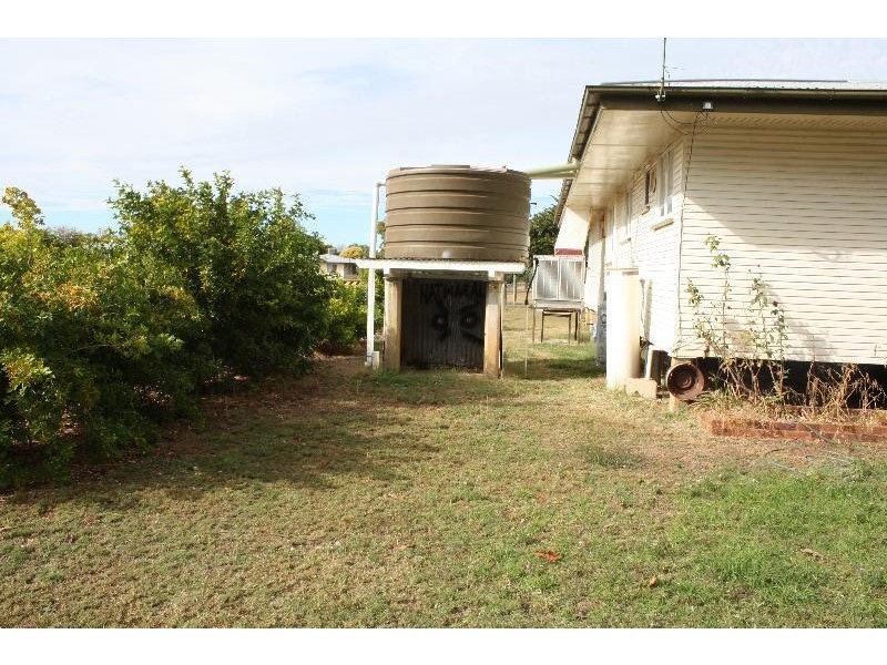 7 Anne Street, St George QLD 4487