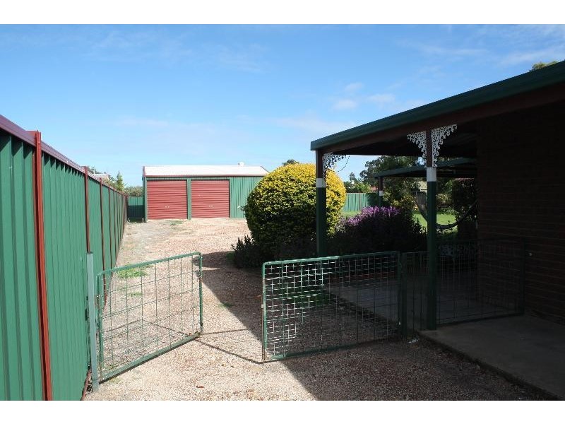 62 Barlee Street, St George QLD 4487