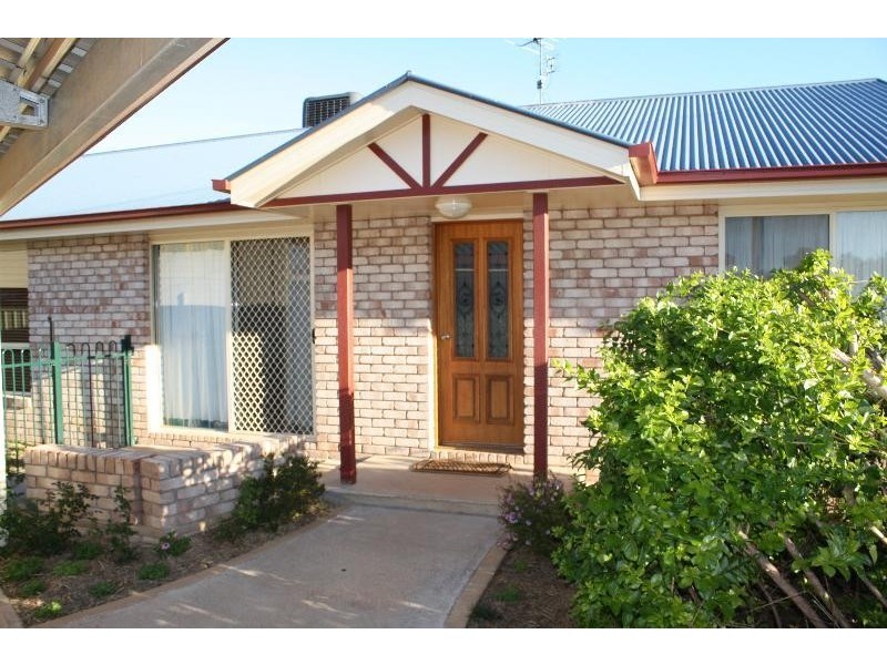 18 Kilroy Street, St George QLD 4487