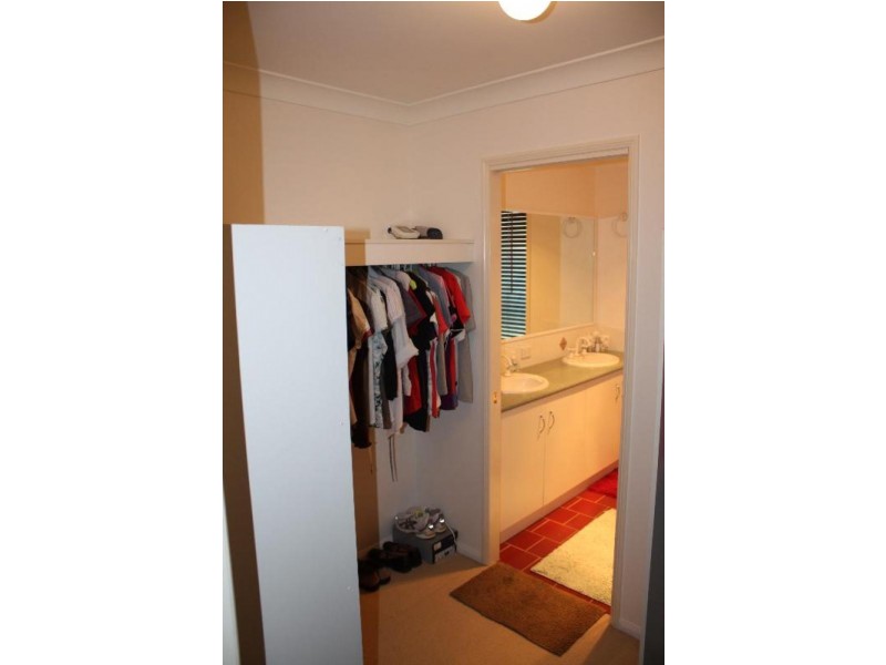 18 Kilroy Street, St George QLD 4487