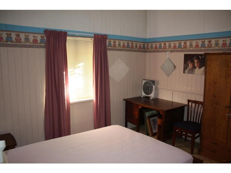 81 Victoria Street, St George QLD 4487