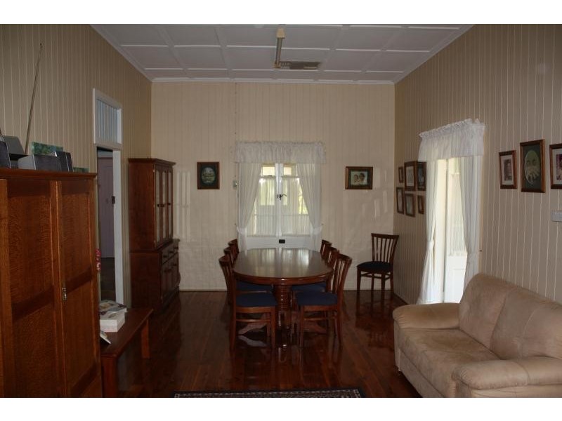 81 Victoria Street, St George QLD 4487