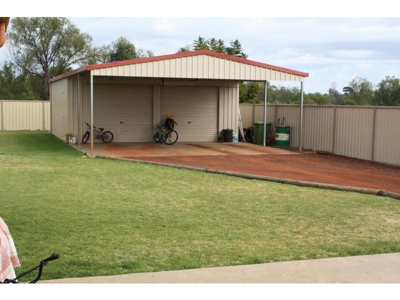 12 Taylor Street, St George QLD 4487