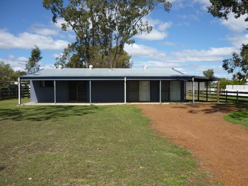 12 HICKEY  STREET, Jandowae QLD 4410