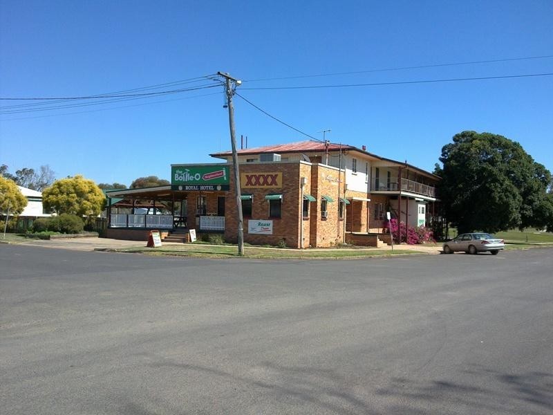 3 Sara Street, Meandarra QLD 4422