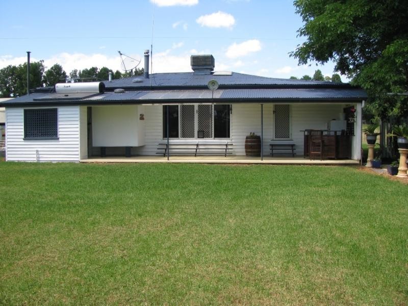 ATHLONE, 2426 ACRES IN 4 MAIN FREEHOLD PORTIONS, Jandowae QLD 4410