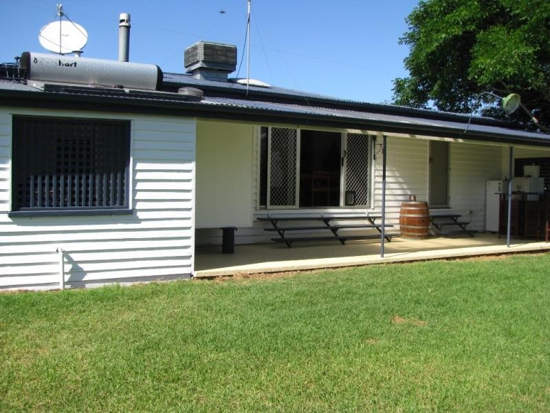 ATHLONE, 2426 ACRES IN 4 MAIN FREEHOLD PORTIONS, Jandowae QLD 4410