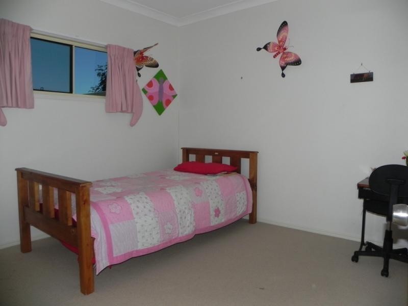 Shady Acres, 393 River Road, Moura QLD 4718