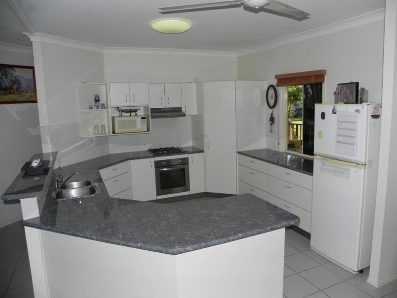 Shady Acres, 393 River Road, Moura QLD 4718