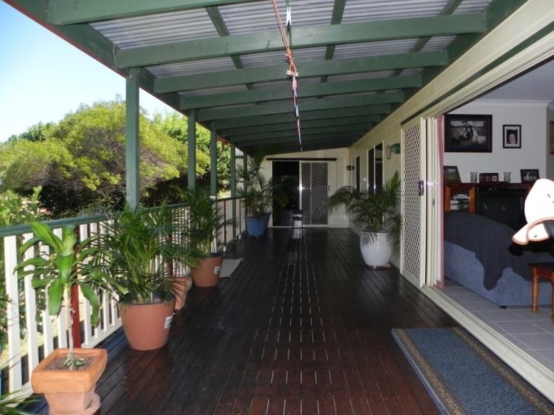 Shady Acres, 393 River Road, Moura QLD 4718