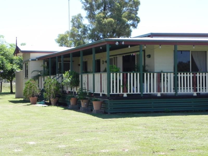 Shady Acres, 393 River Road, Moura QLD 4718