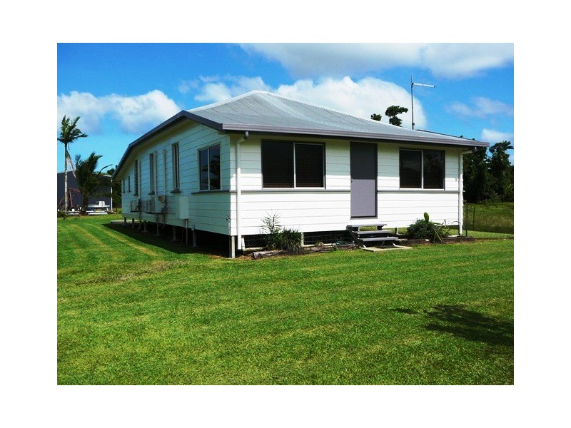 203 JONES ROAD, El Arish QLD 4855