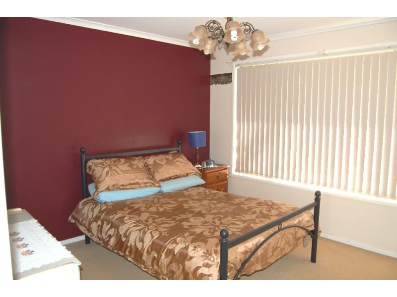 16 Parkes Street, Dorrigo NSW 2453