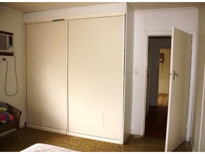 41 Church Street, St George QLD 4487