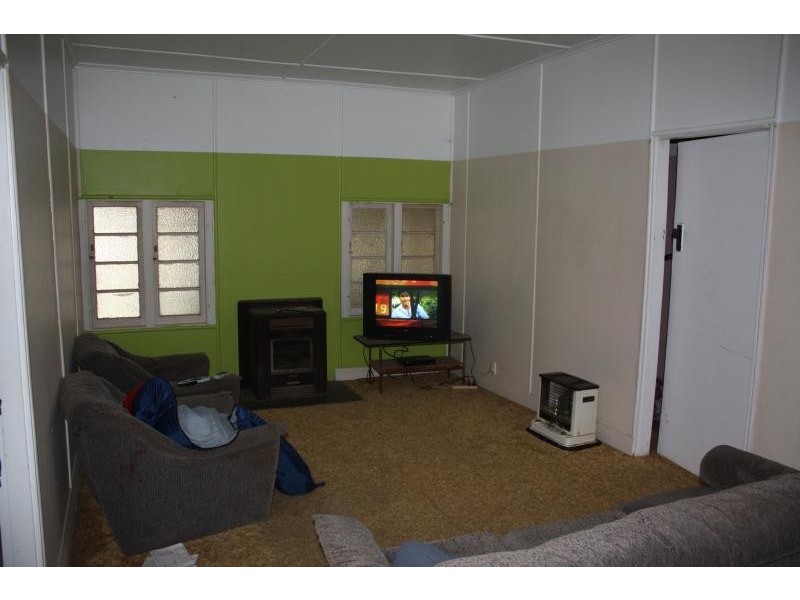 70 Grey Street, St George QLD 4487