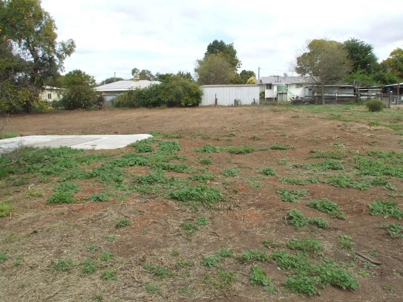 70 Grey Street, St George QLD 4487