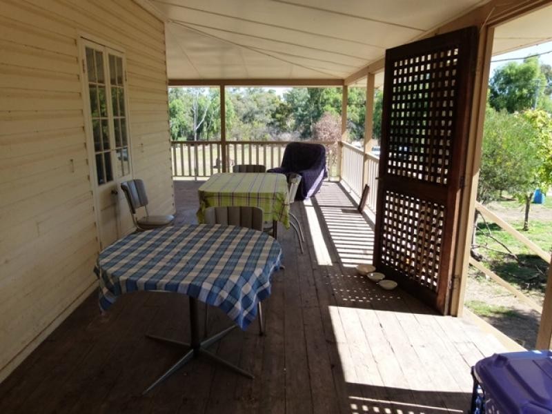 2-8 Sturt St, St George QLD 4487