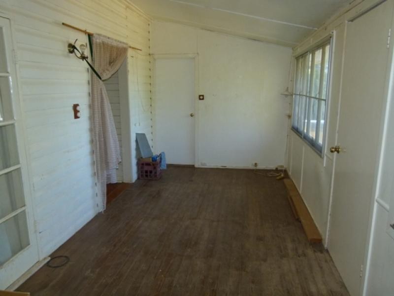 2-8 Sturt St, St George QLD 4487