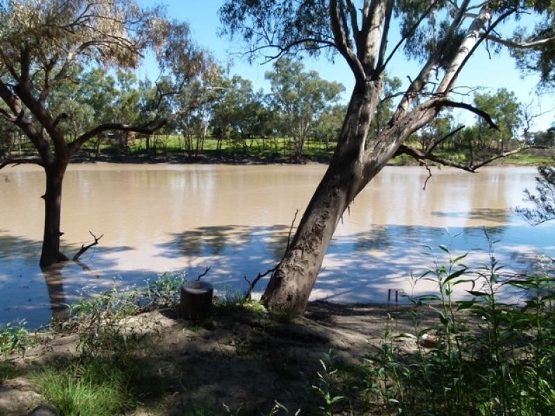 2-8 Sturt St, St George QLD 4487