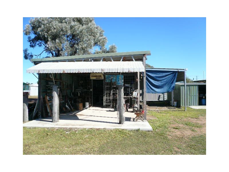 22 BILTON STREET, Tara QLD 4421