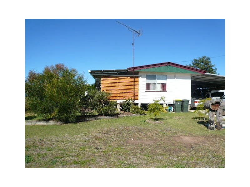 22 BILTON STREET, Tara QLD 4421