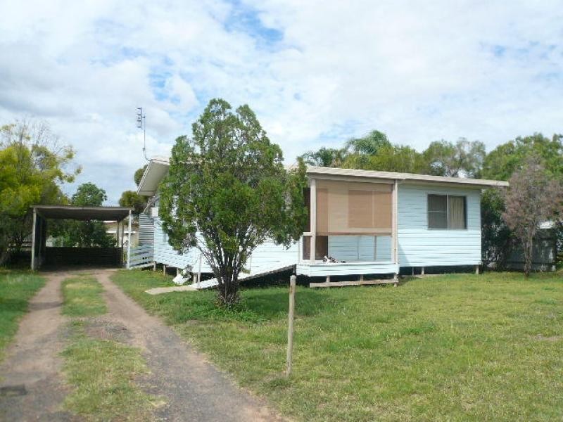 5 BARDEN STREET, Tara QLD 4421