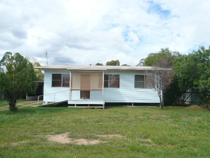 5 BARDEN STREET, Tara QLD 4421