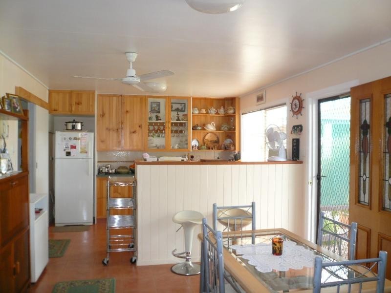 2 PORTER STREET, Tara QLD 4421