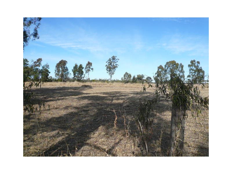 3 SYBIL STREET, Glenmorgan QLD 4423