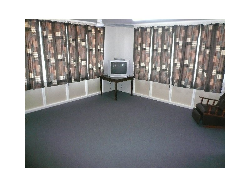 5 GEORGE STREET, Meandarra QLD 4422