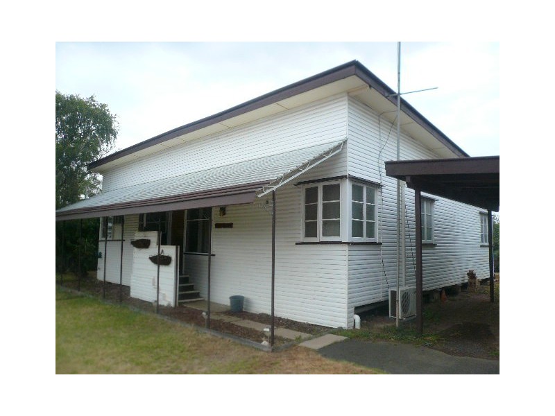 4 ADAMS STREET, Tara QLD 4421