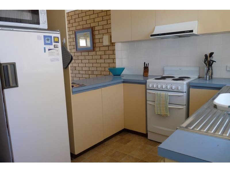 Unit 1/36 Denham Road, Denham WA 6537