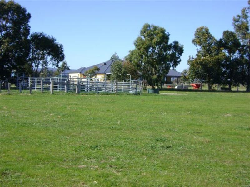 1142 Hopeland Road, Serpentine WA 6125