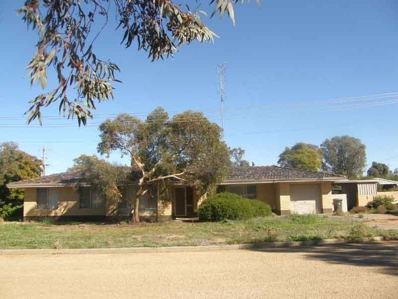 6 Hyde Street, Dalwallinu WA 6609
