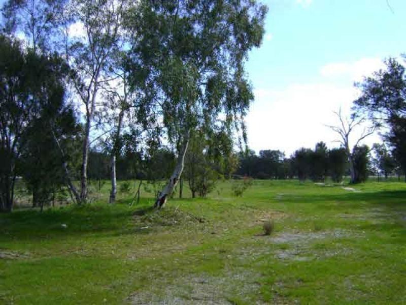 400 Kargotich Road, Oakford WA 6121