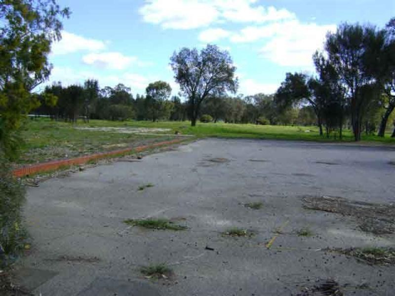 400 Kargotich Road, Oakford WA 6121